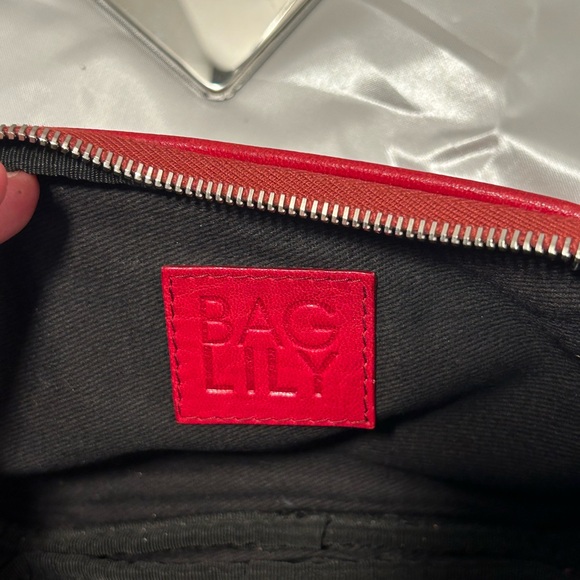 D&G Red Leather Top Zip Camera Shoulder BagW/Dust bag - Picture 13 of 16